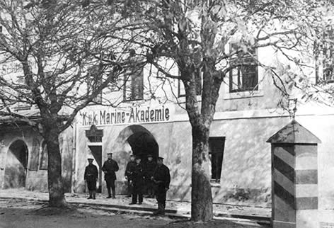 Die ehemalige Marineakademie