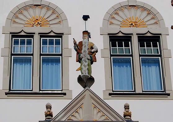 Originalfoto Hans Staininger am Rathaus